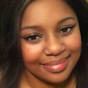 Meet your Posher, Shay